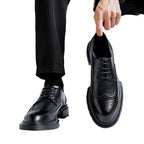 Zapatos casuales de plataforma brogue de cuero para hombre