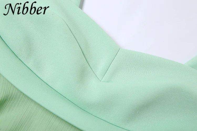 Vestido Elegante para Mujer – Diseño Cutout con Tirantes y Volantes2023