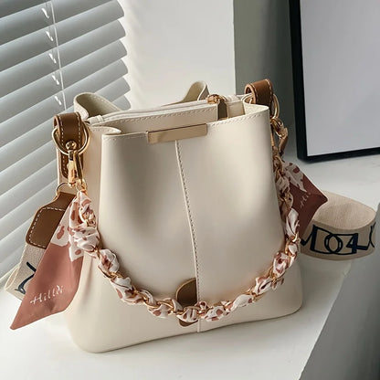 Bolso de Hombro para Mujer Estilo Cubo con Cadena