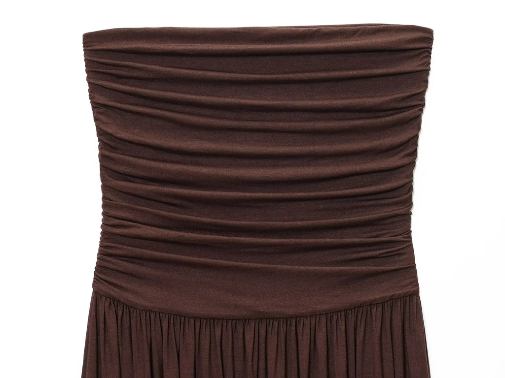 Vestido Elegante Sin Hombros para Mujer – Diseño Strapless con Pliegues Modernos