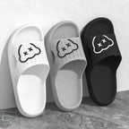 Zapatillas de baño de verano para el hogar.