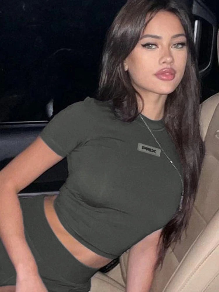 Hugcitar Estampado de letras Cuello redondo Manga corta Sexy.