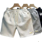 Pantalones Cortos de Hombre – Moda de Verano, Estilo Suelto y Tendencia Actual