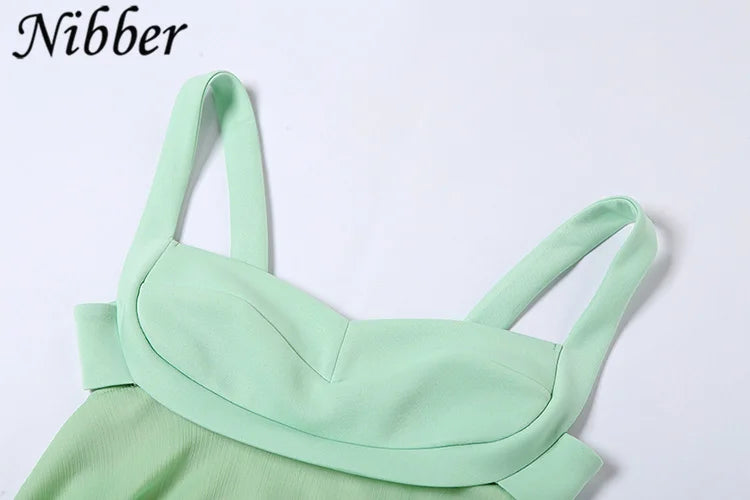 Vestido Elegante para Mujer – Diseño Cutout con Tirantes y Volantes2023