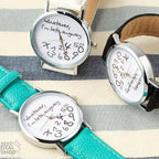 Relógio com Pulseira de Couro "Estou Atrasada" - A.S Foco